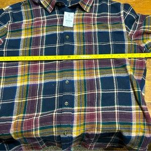 J.Crew Men’s Large flannel plaid navy, burgundy, and other warm colors. NWT